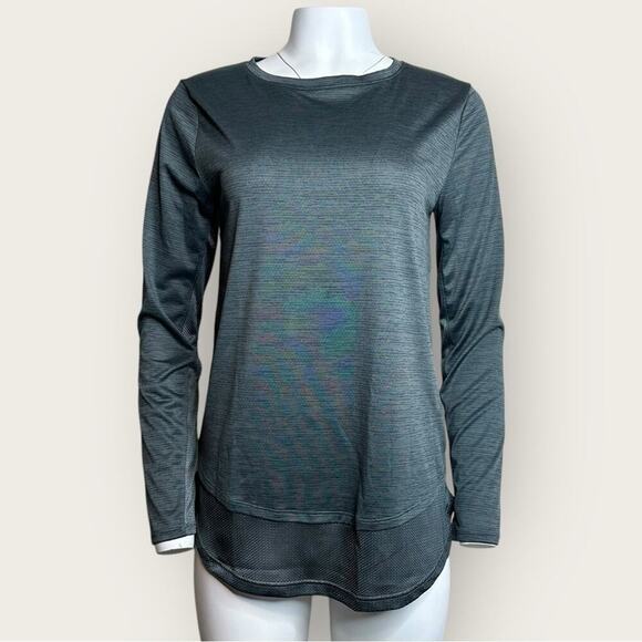 Under Armour | Tech Vent Long Sleeve | Gray | Medium - Picture 2 of 14
